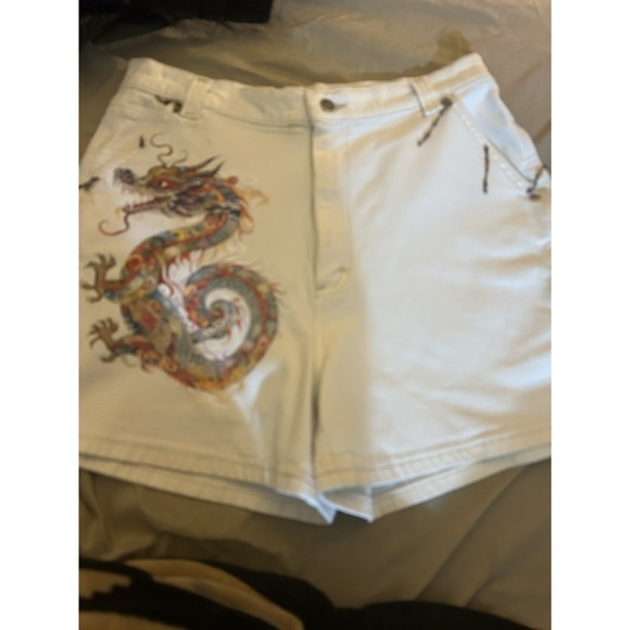 Lee Pants - Riveted by Lee White Denim Shorts Dragon Graphic Y2K Women's Size 12